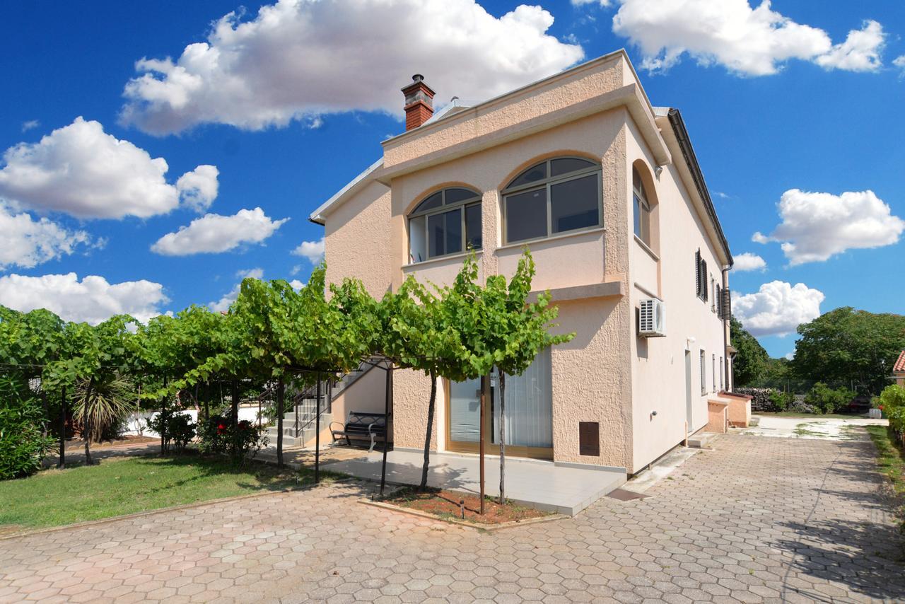 Apartments Gracijano 1724 Ližnjan المظهر الخارجي الصورة