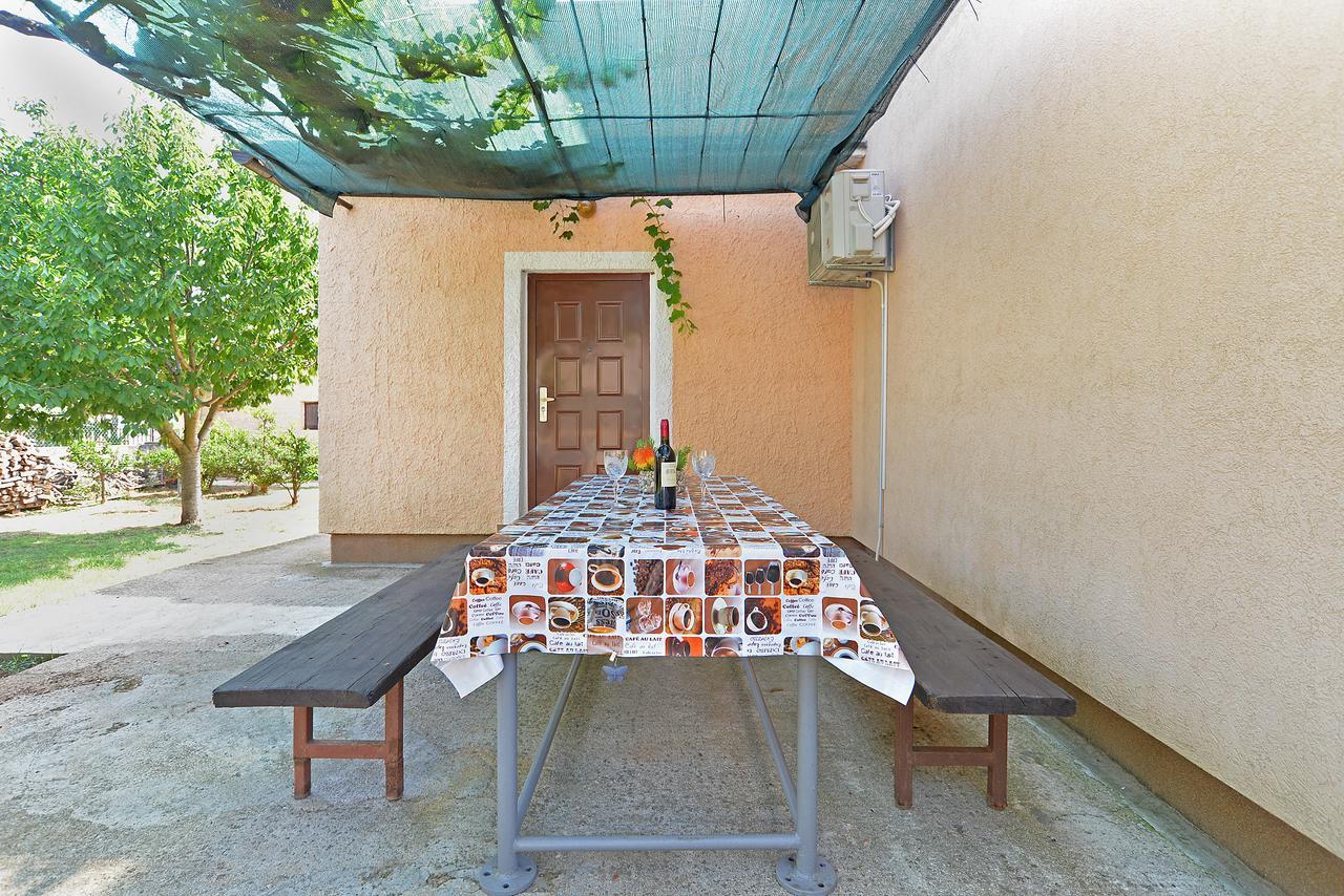 Apartments Gracijano 1724 Ližnjan المظهر الخارجي الصورة