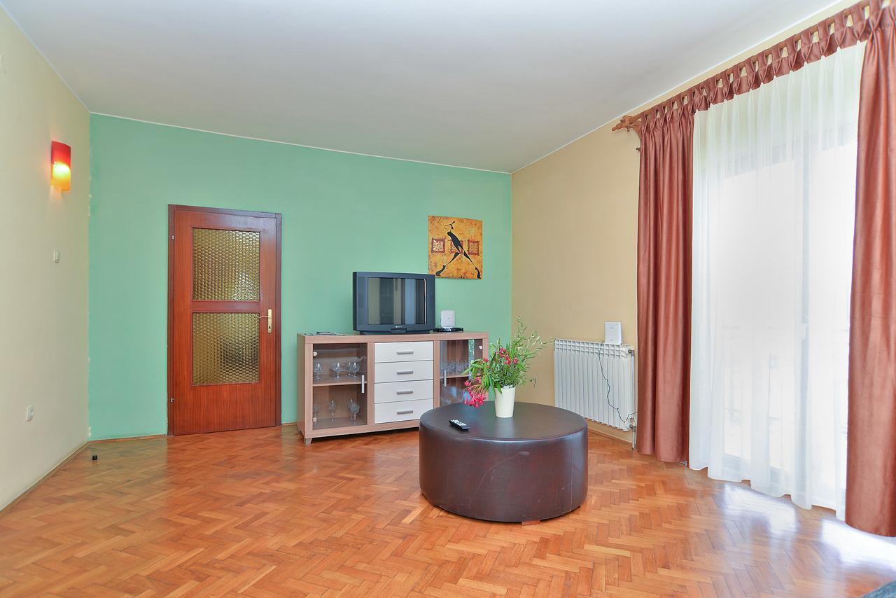 Apartments Gracijano 1724 Ližnjan المظهر الخارجي الصورة