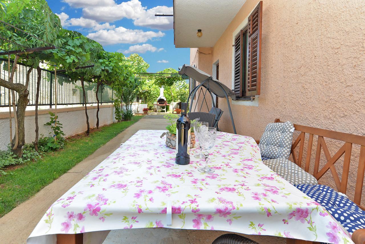 Apartments Gracijano 1724 Ližnjan المظهر الخارجي الصورة