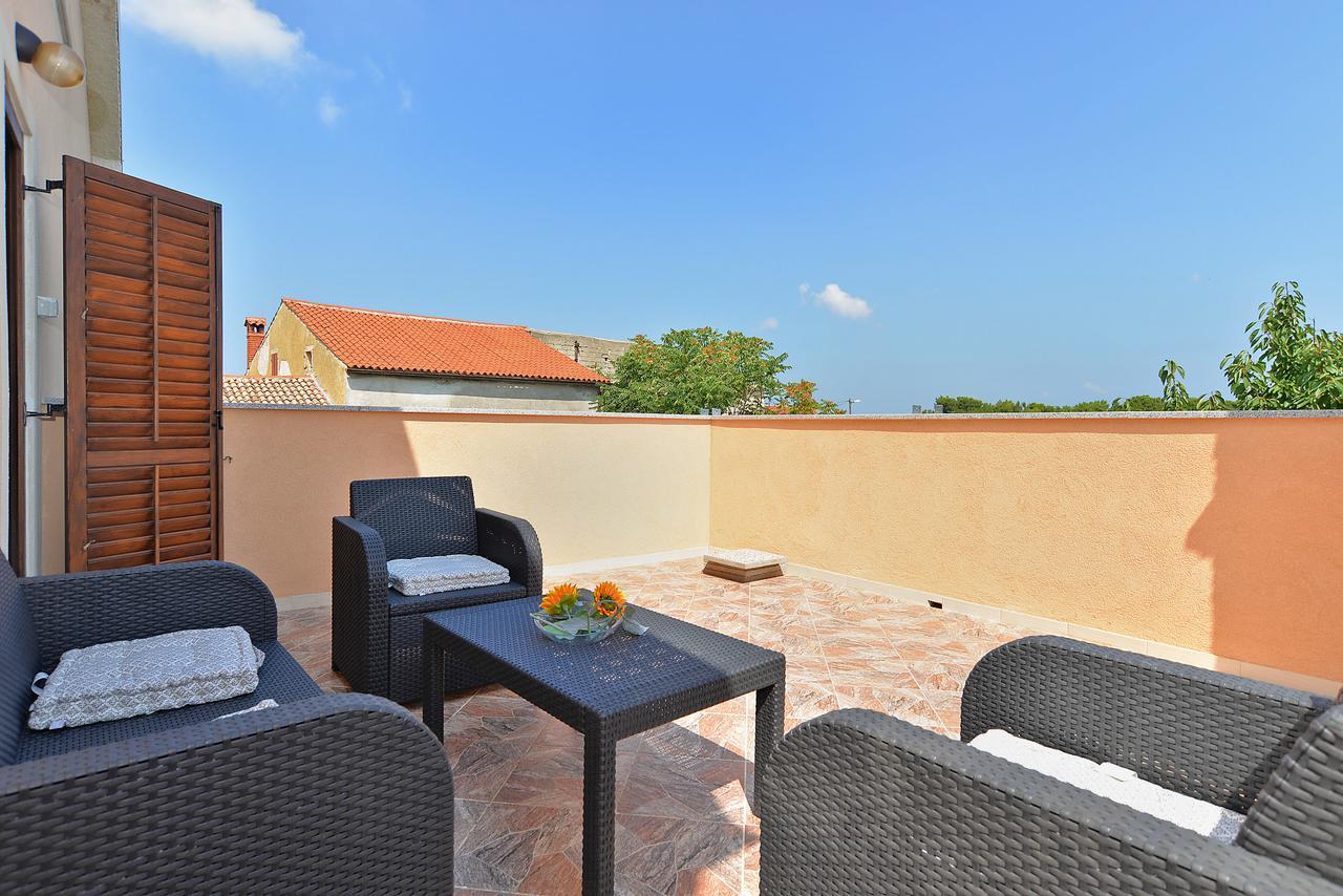 Apartments Gracijano 1724 Ližnjan المظهر الخارجي الصورة
