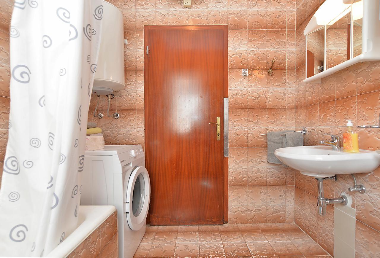 Apartments Gracijano 1724 Ližnjan المظهر الخارجي الصورة
